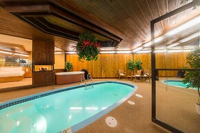 Sybaris Pool Suites Mequon