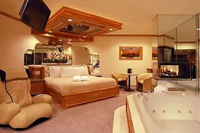 Sybaris Pool Suites Mequon