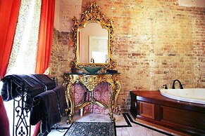 The Olivier House Hotel