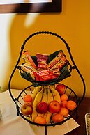 Glacier Guides Lodge