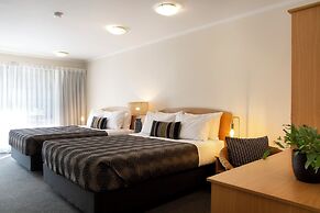 Greenlane Manor Motel