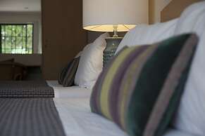 Greenlane Manor Motel