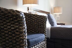 Greenlane Manor Motel