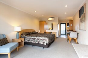 Greenlane Manor Motel