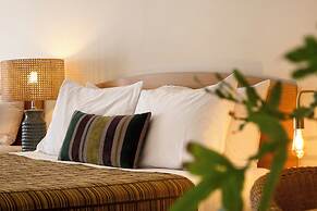 Greenlane Manor Motel