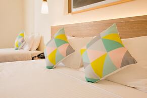 Boathouse Resort Studios & Suites