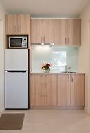 Boathouse Resort Studios & Suites