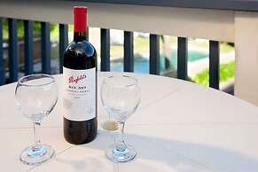 Boathouse Resort Studios & Suites