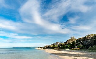 Boathouse Resort Studios & Suites