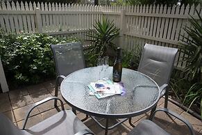 Boathouse Resort Studios & Suites