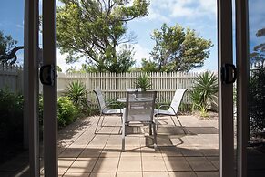 Boathouse Resort Studios & Suites