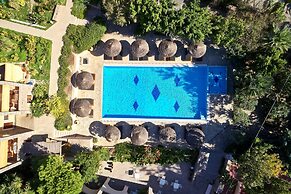 Angelina Aegina Boutique Escape