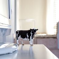 Angelina Aegina Boutique Escape