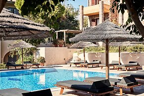 Angelina Aegina Boutique Escape