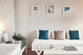 Angelina Aegina Boutique Escape