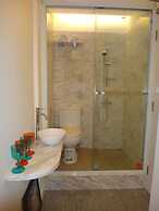 Apple Inn (Causeway Bay)