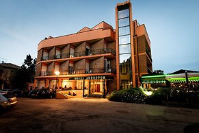 Hotel Augustus
