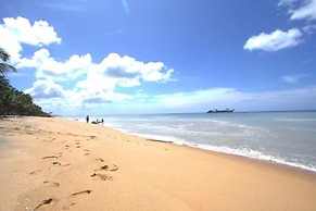 Amagi Beach – Secluded Slice of Paradise