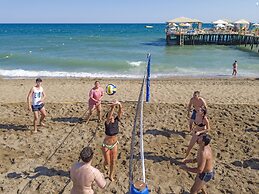 Royal Holiday Palace