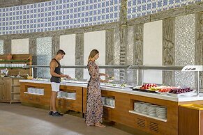 Royal Holiday Palace