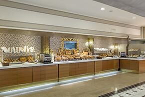 Royal Holiday Palace