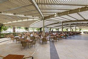 Royal Holiday Palace