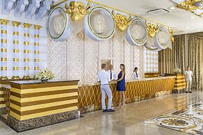 Royal Holiday Palace