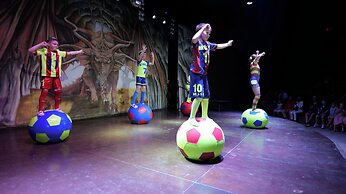 Royal Dragon Hotel – All Inclusive