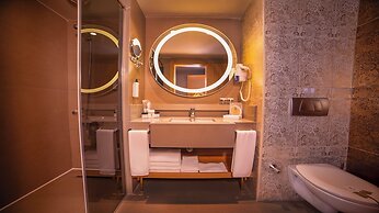 Royal Dragon Hotel – All Inclusive