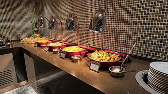 Royal Dragon Hotel – All Inclusive