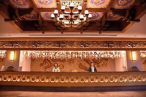 Royal Dragon Hotel – All Inclusive