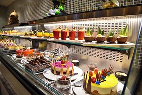 Royal Dragon Hotel – All Inclusive