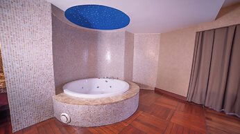 Royal Dragon Hotel – All Inclusive