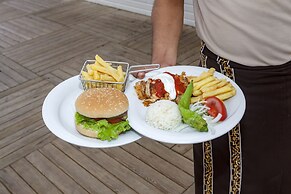 Royal Alhambra Palace – All Inclusive