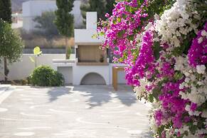 Mouras Resort - Luxury Maisonette Villas