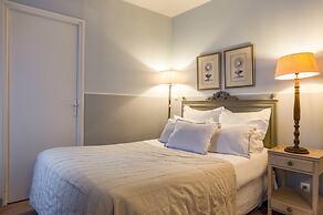 Hôtel Traiteur les Ormes, The Originals Relais