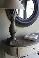 Hôtel Traiteur les Ormes, The Originals Relais