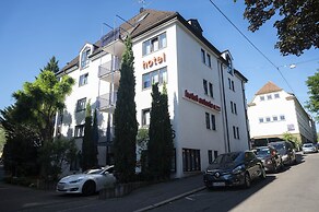 Hotel Astoria am Urachplatz