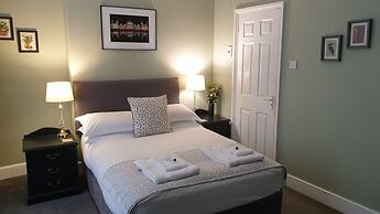 Starlings Guest House