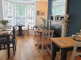 Starlings Guest House