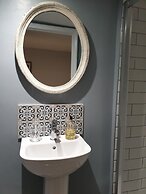 Starlings Guest House