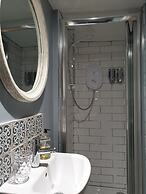 Starlings Guest House