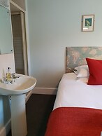 Starlings Guest House