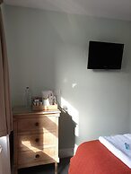 Starlings Guest House