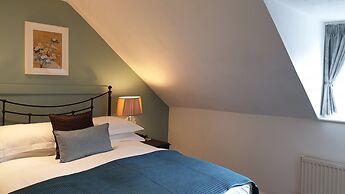 Starlings Guest House