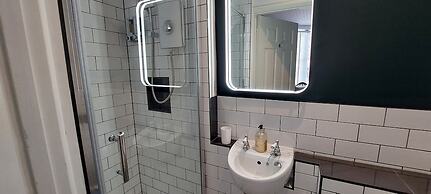 Starlings Guest House