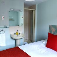 Starlings Guest House