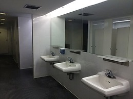 University of Toronto - 45 Willcocks Residence