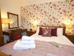 The Notley Arms Inn