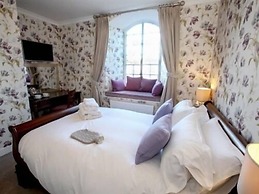 The Notley Arms Inn
